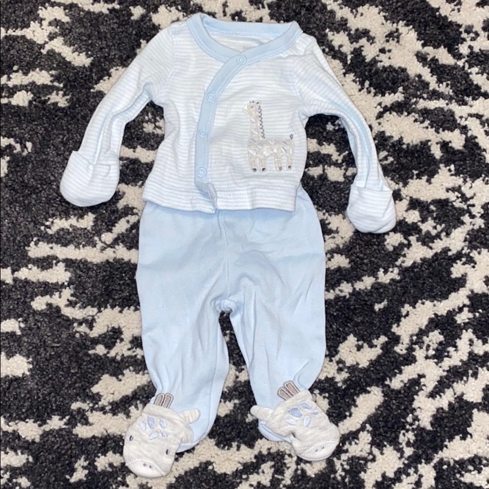 SOLD โ. Preemie matching set boy